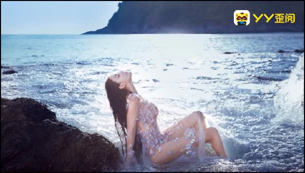 阿哲最新女友揭秘，自然美景中的浪漫之旅