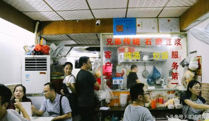 最新亲子游戏推荐，小巷深处的特色小店探险之旅